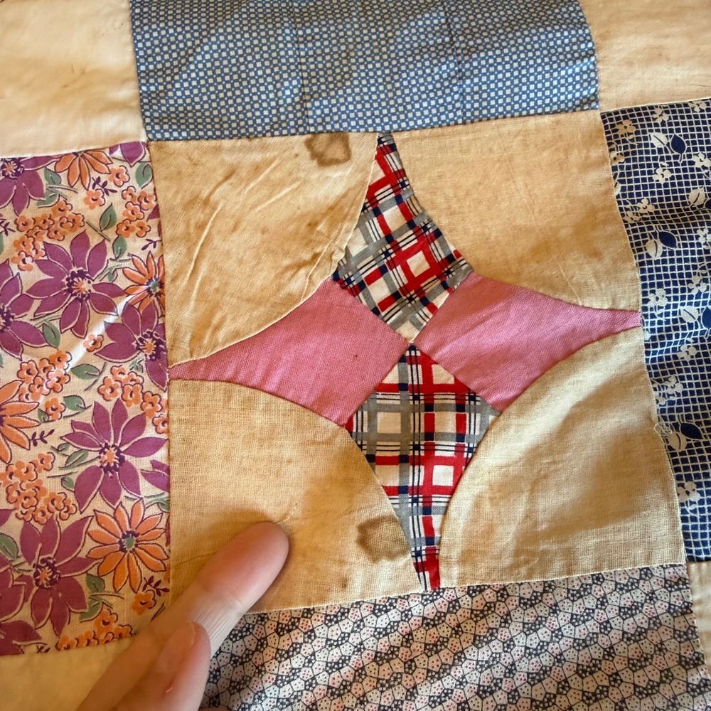 Vintage Handmade Patchwork Quilt Top Bow Tie Diamond Scrap Fabric Multicolor - Picture 9 of 11